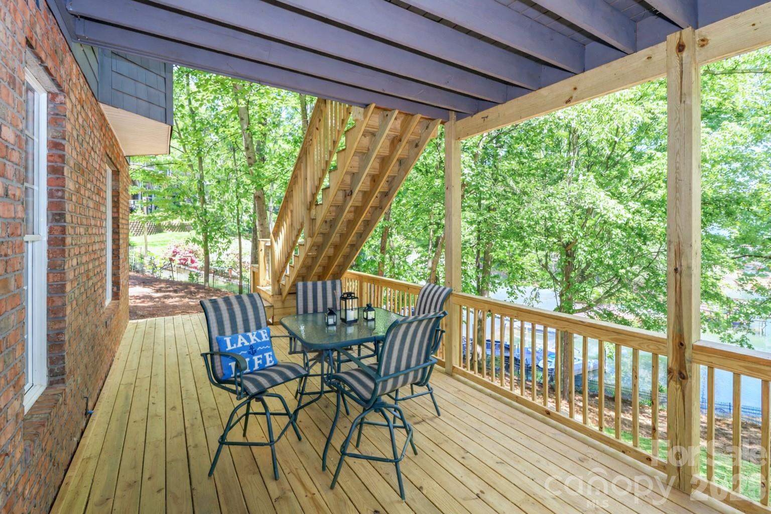 119 Shelter Cove Lane — Mooresville