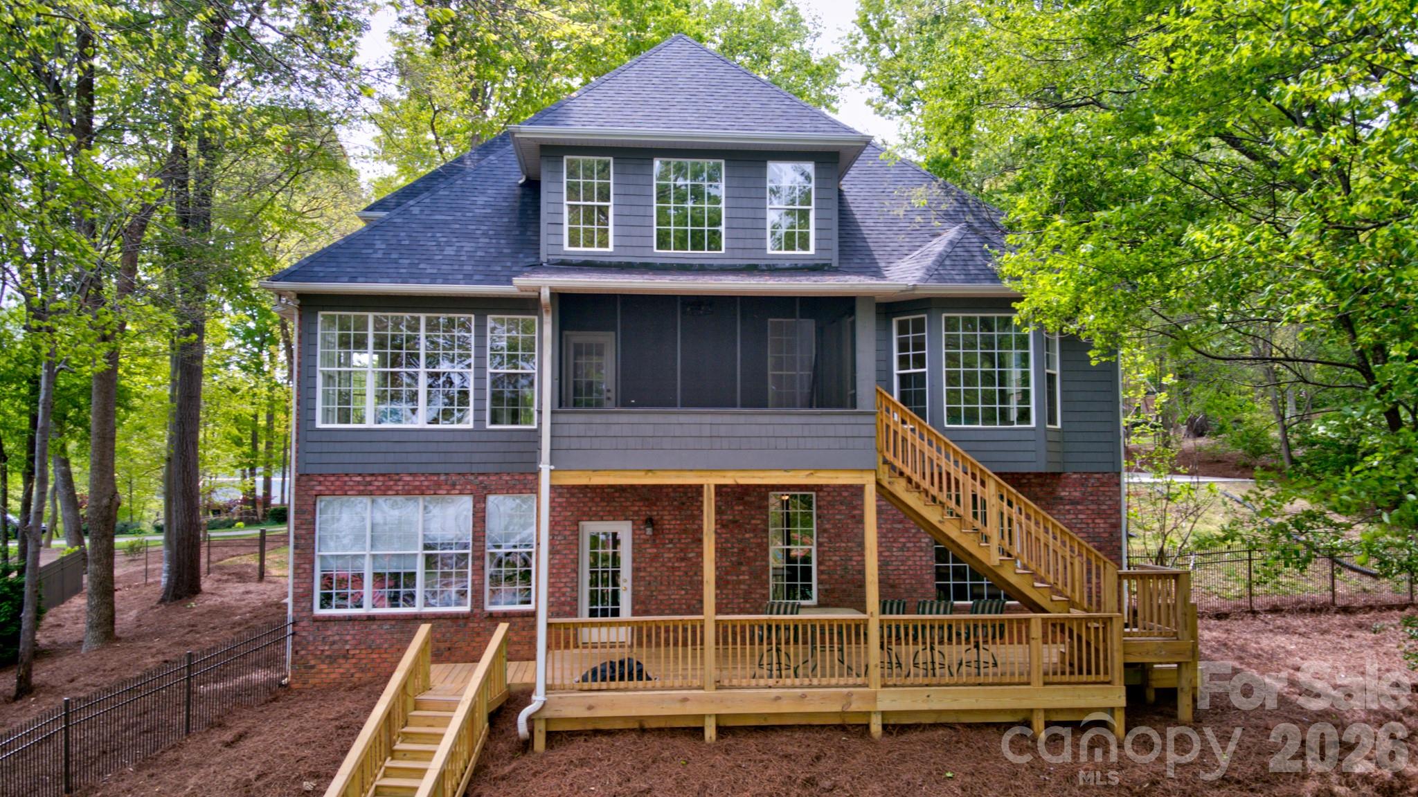 119 Shelter Cove Lane — Mooresville