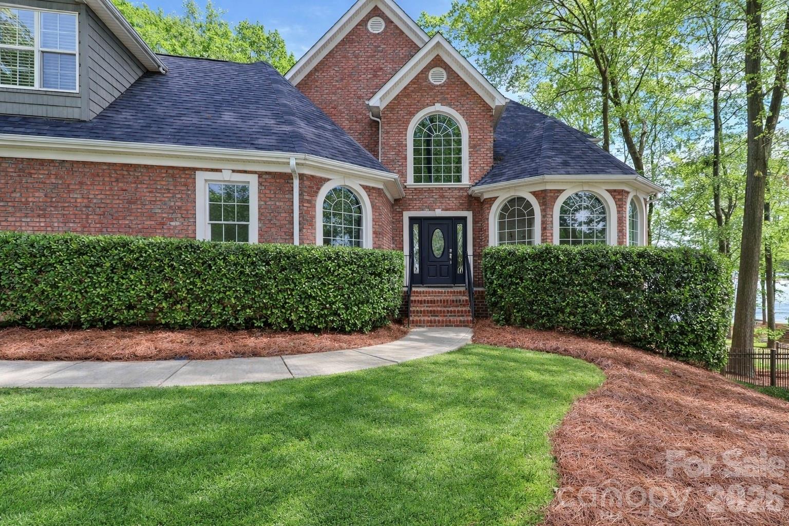 119 Shelter Cove Lane — Mooresville