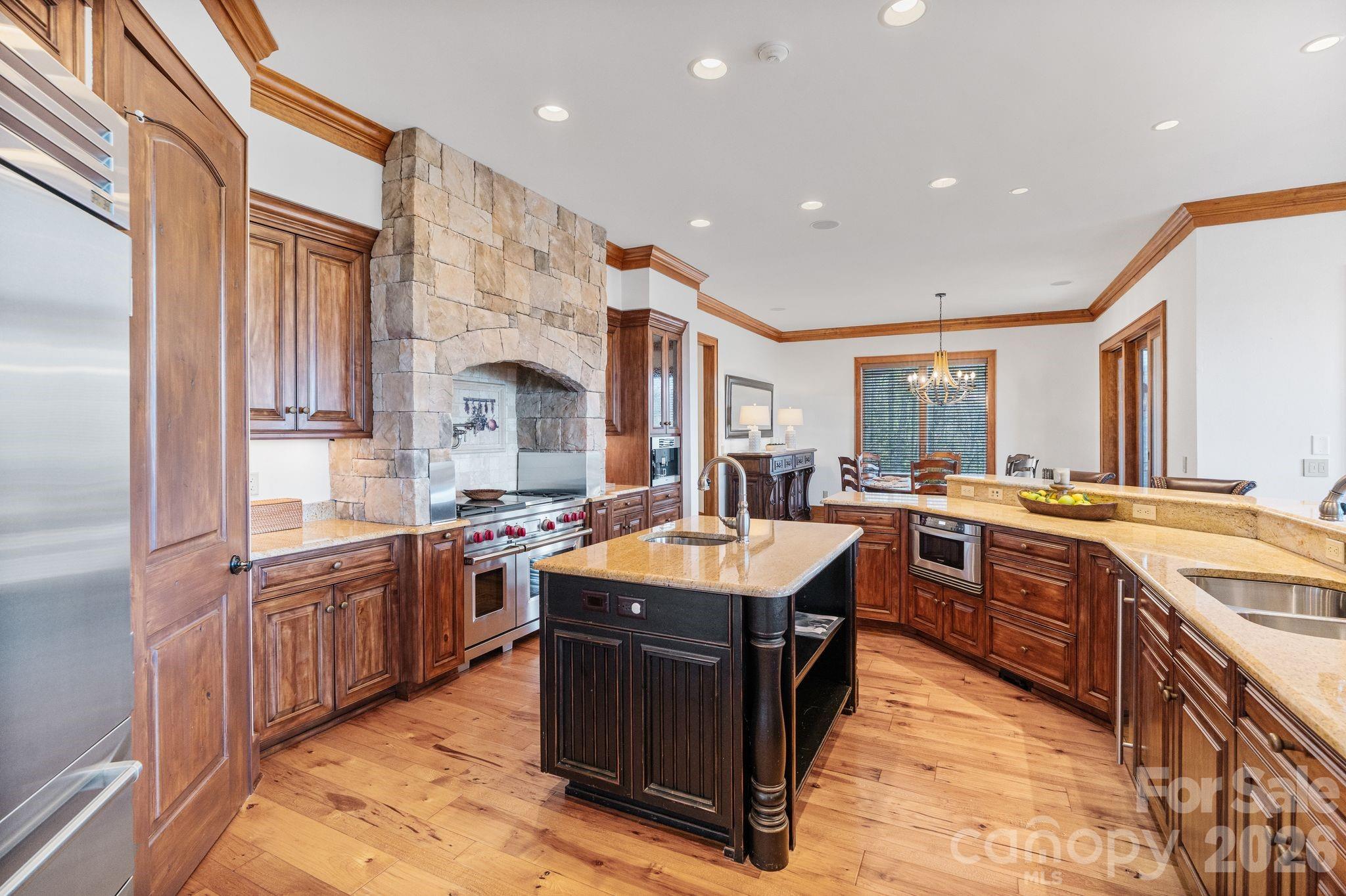 2054 Reynolds Parkway — Boone