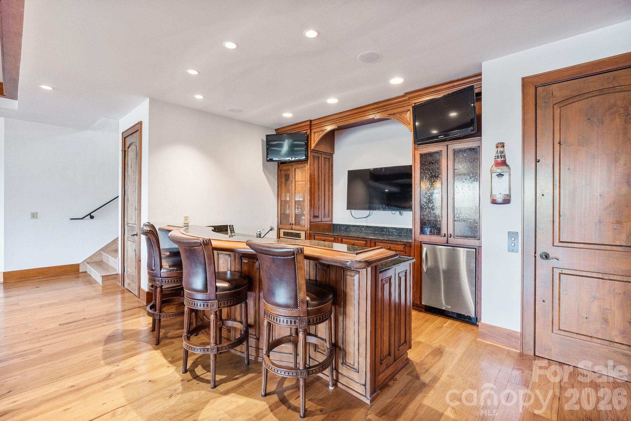 2054 Reynolds Parkway — Boone