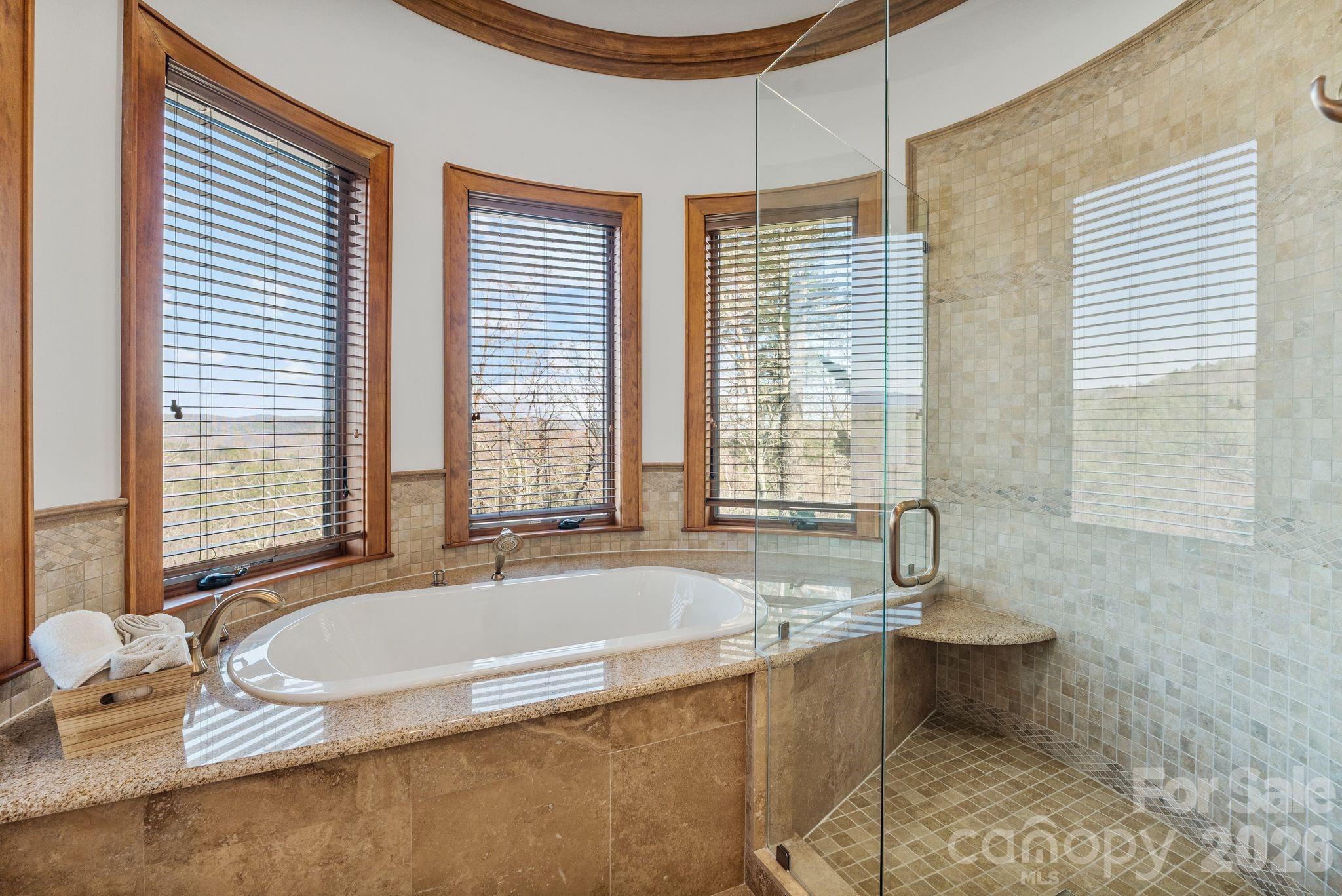 2054 Reynolds Parkway — Boone