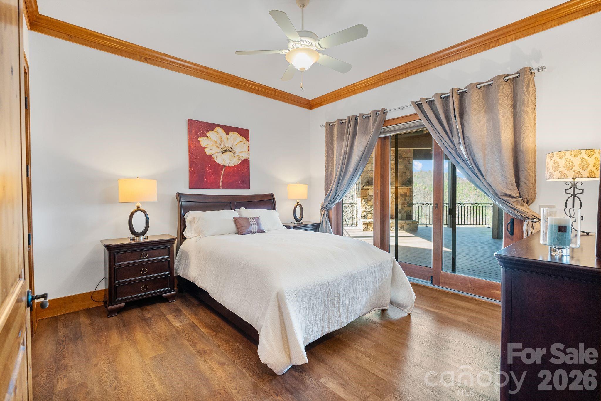 2054 Reynolds Parkway — Boone