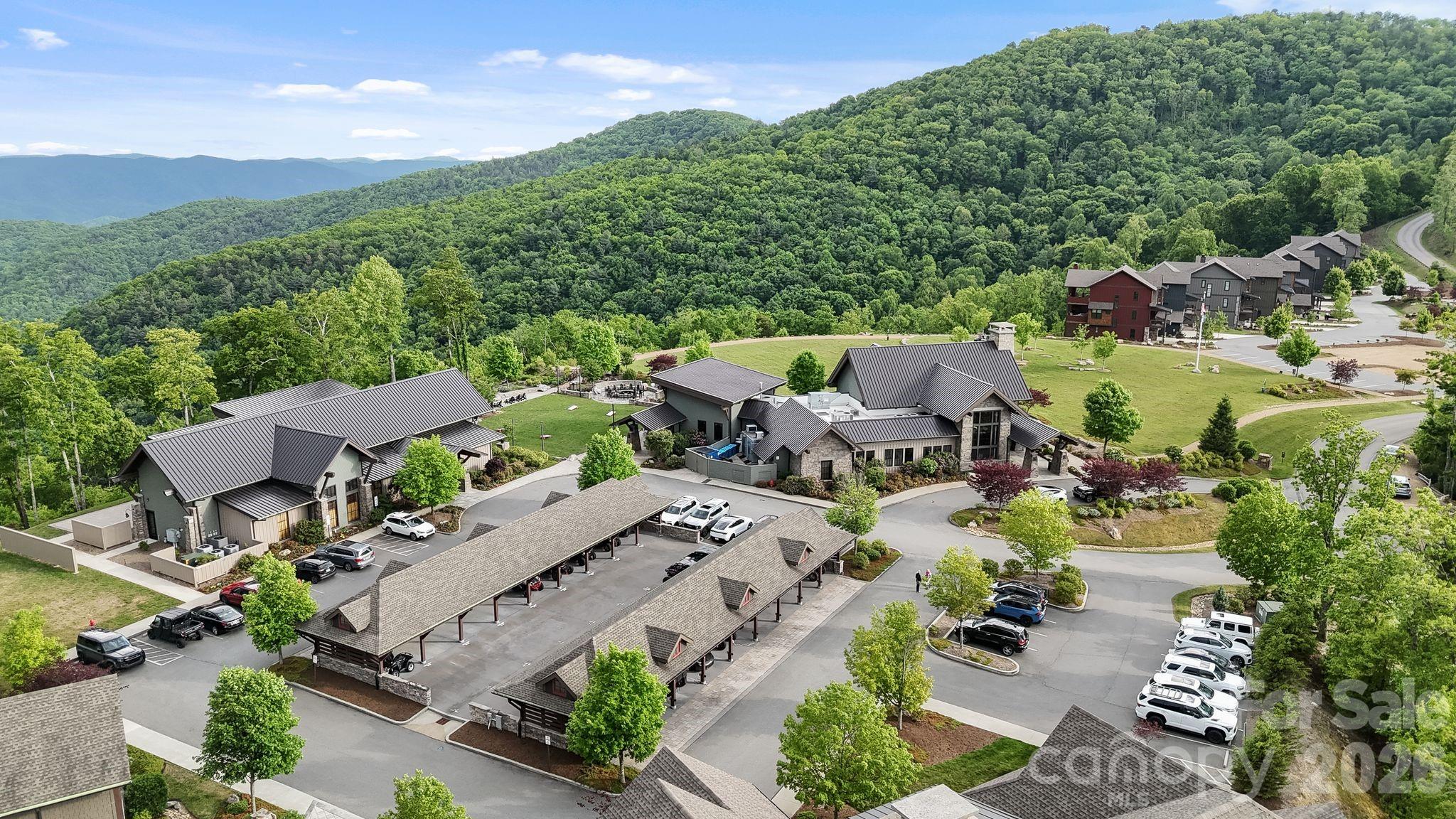 2054 Reynolds Parkway — Boone