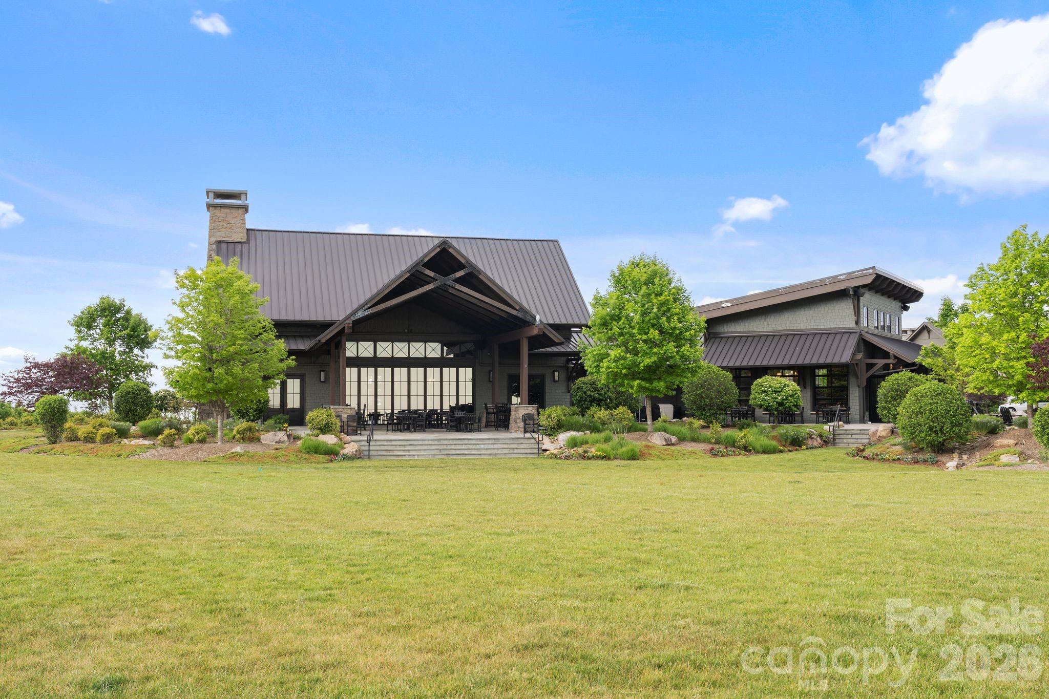 2054 Reynolds Parkway — Boone