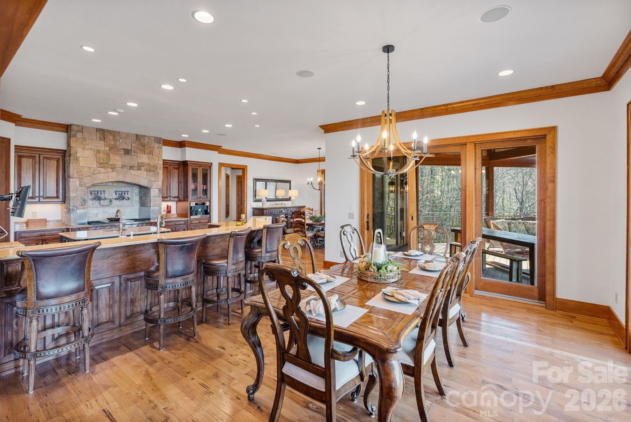 2054 Reynolds Parkway — Boone