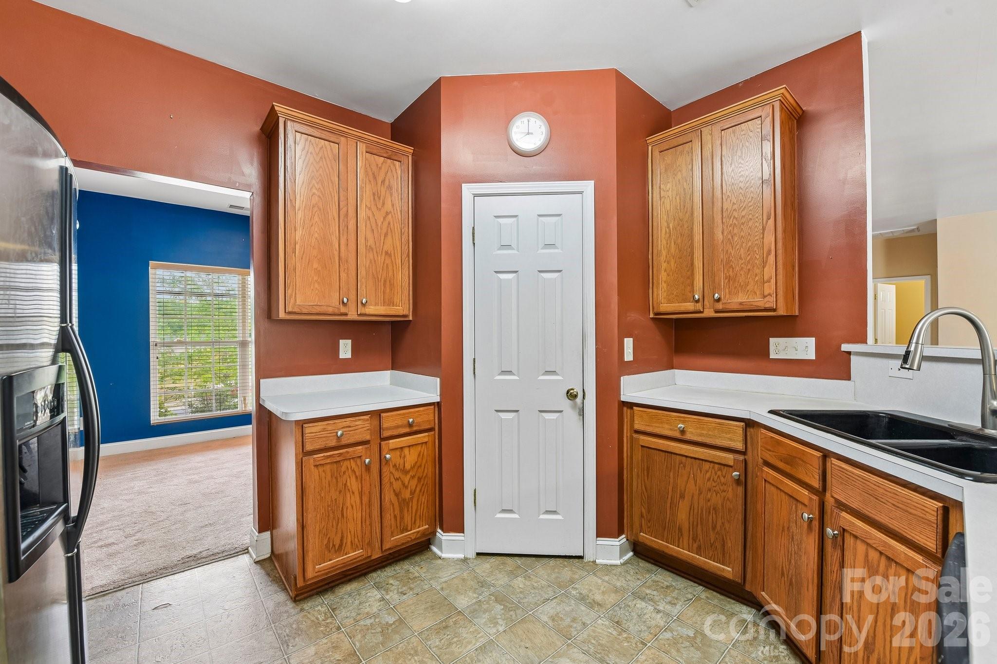 8718 Buttonwood Court — Charlotte