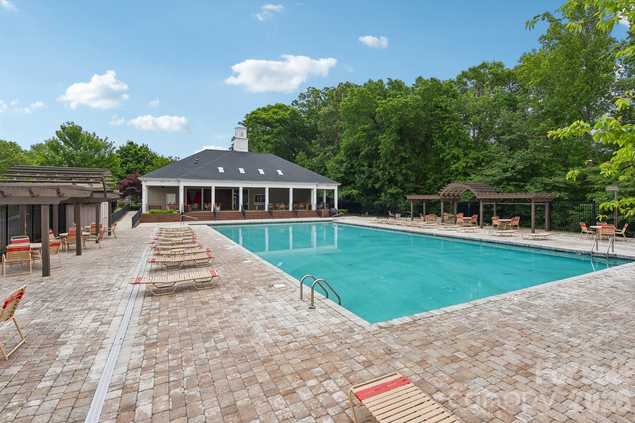 8718 Buttonwood Court — Charlotte