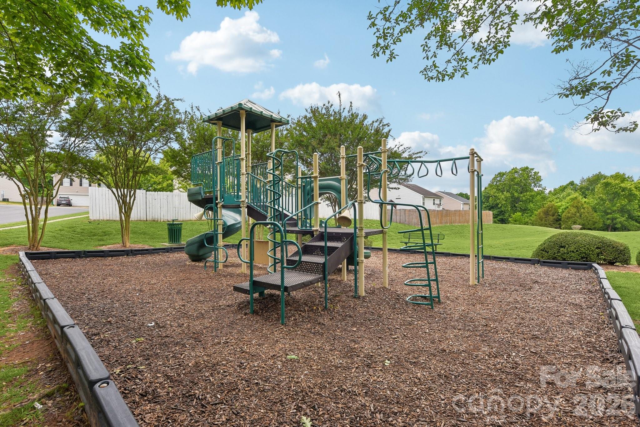 8718 Buttonwood Court — Charlotte