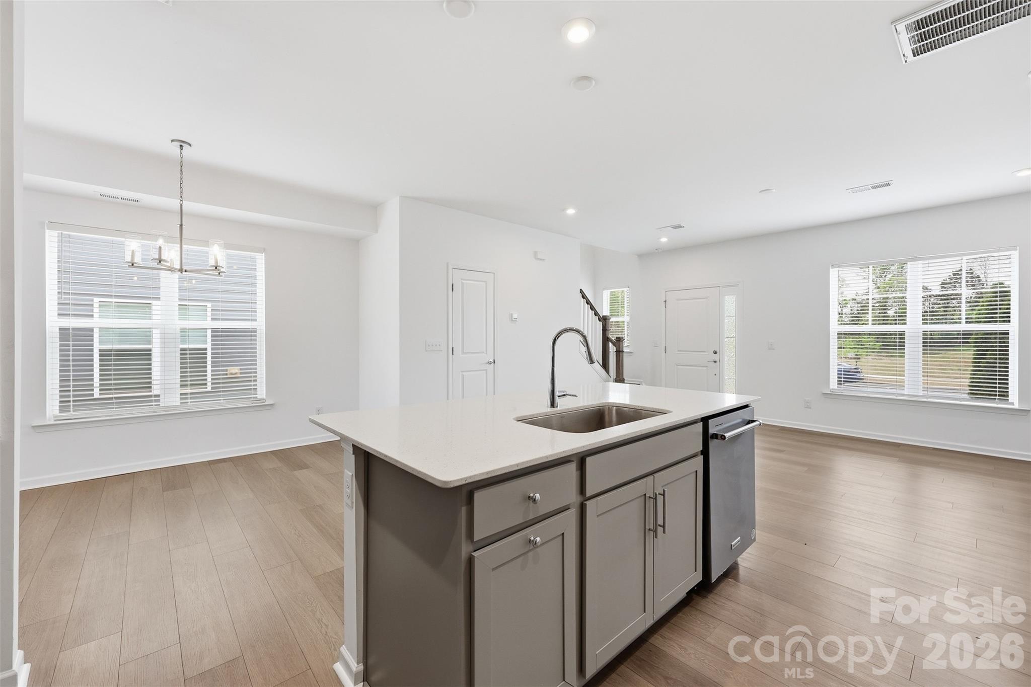 16401 Leading Street — Charlotte