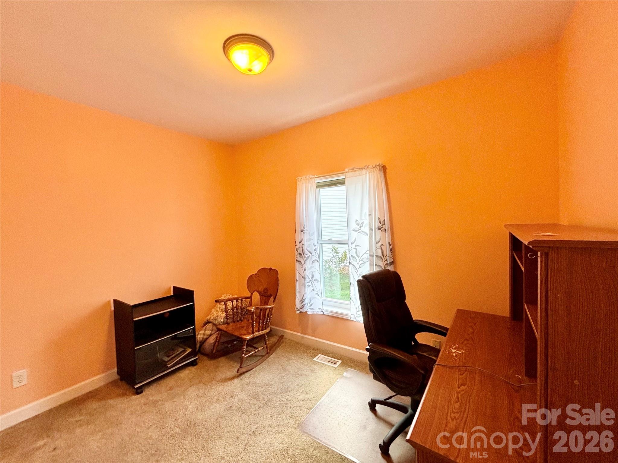 194 Beechnut Drive — Hendersonville
