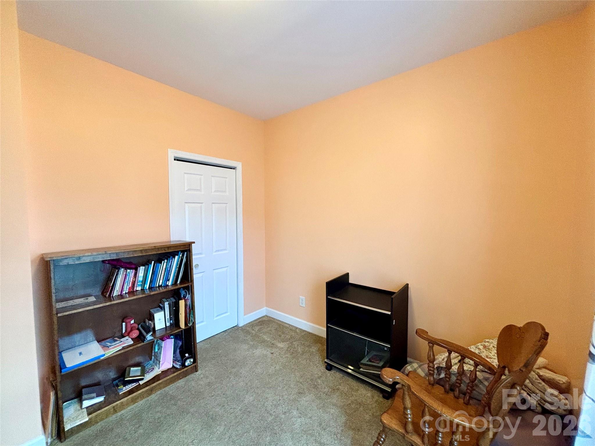 194 Beechnut Drive — Hendersonville
