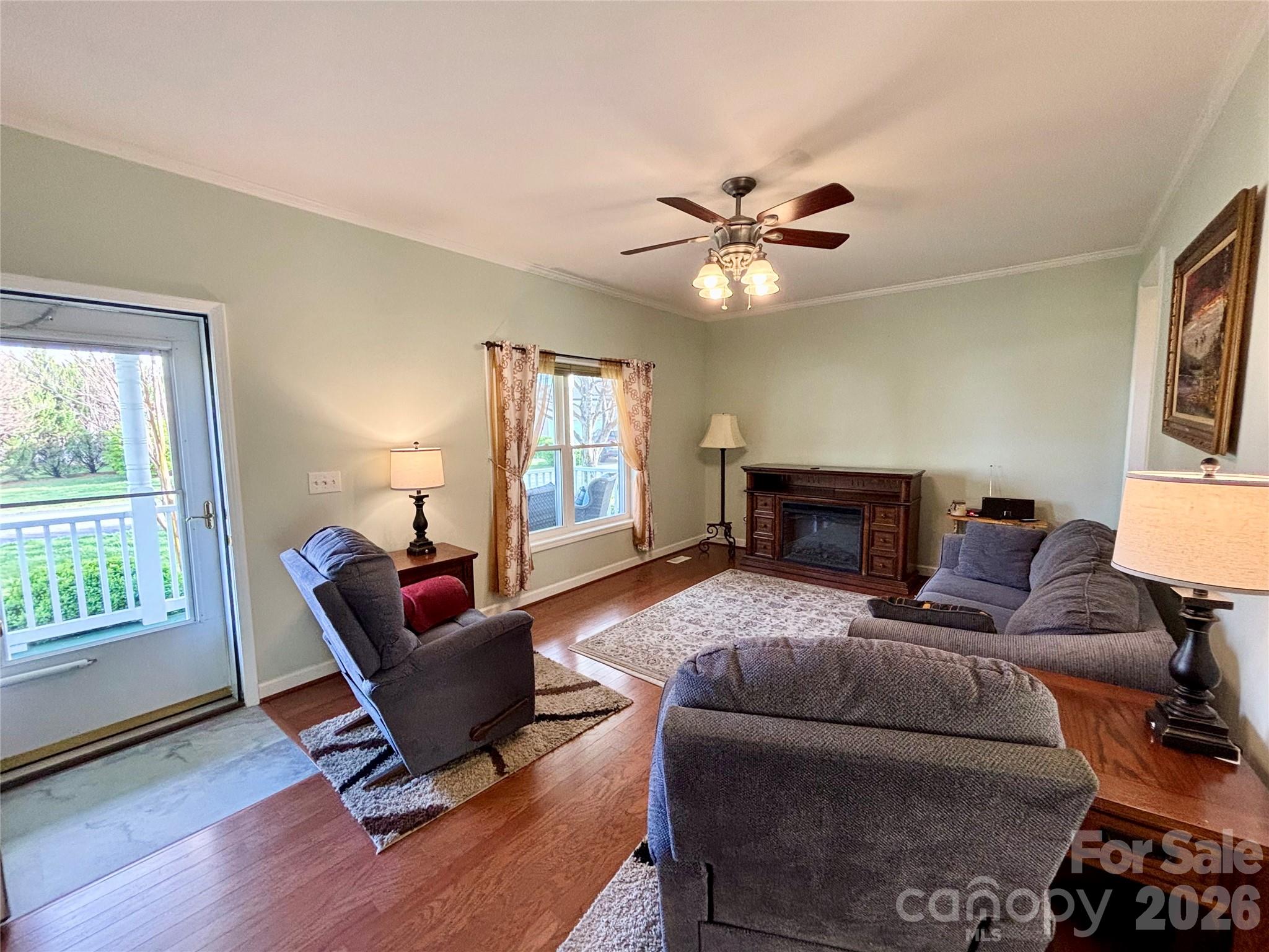 194 Beechnut Drive — Hendersonville