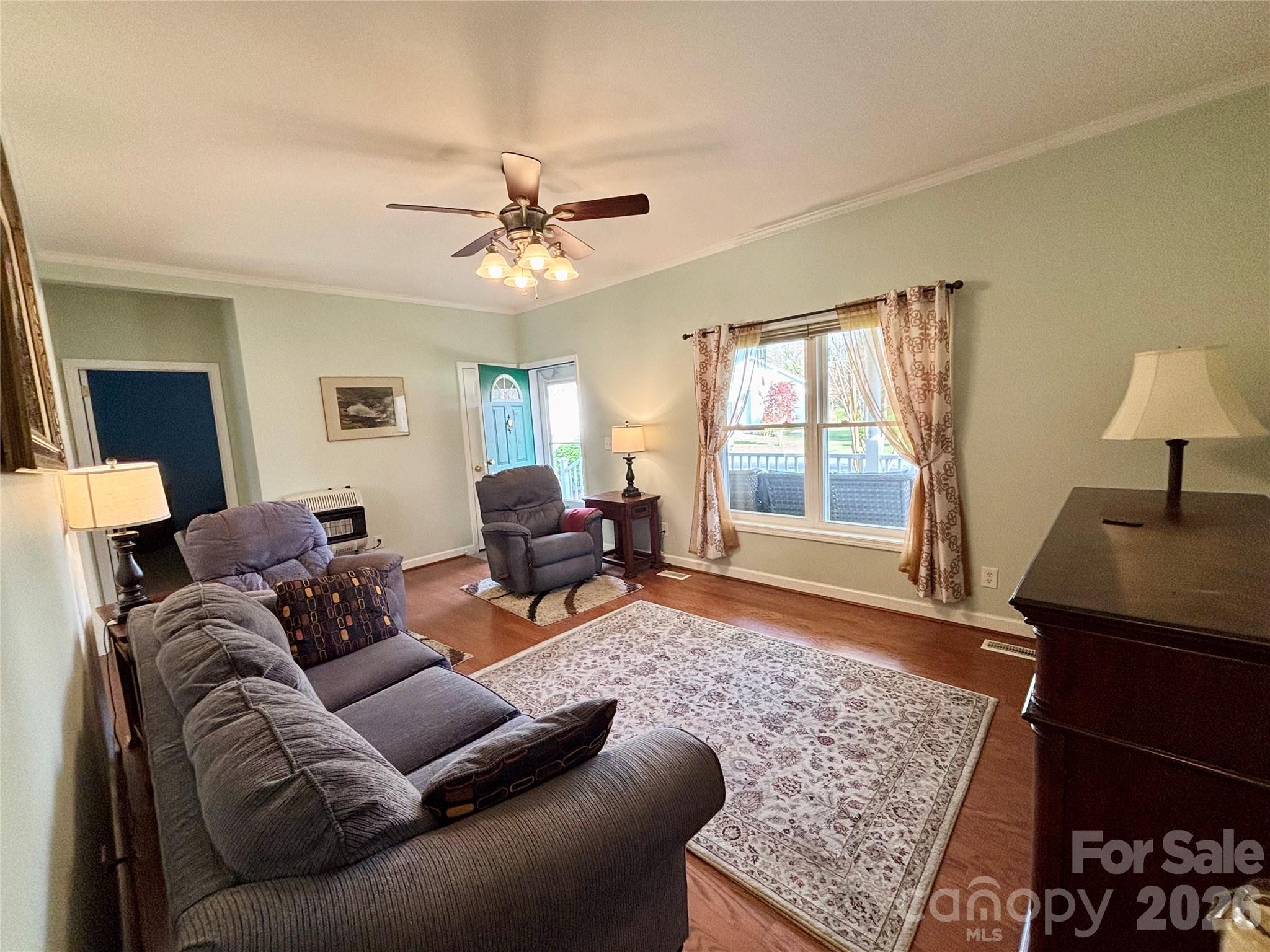 194 Beechnut Drive — Hendersonville