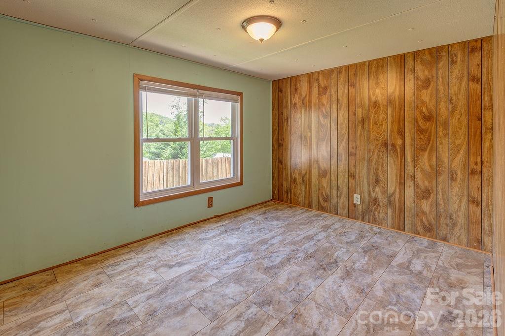 64 Haw Creek Circle — Asheville