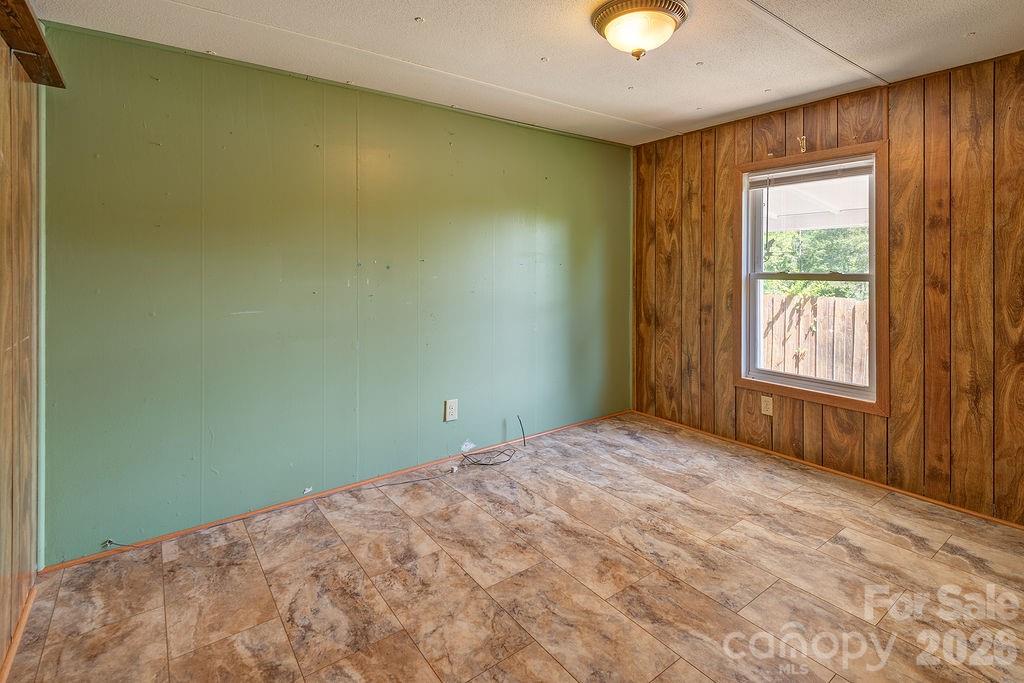 64 Haw Creek Circle — Asheville
