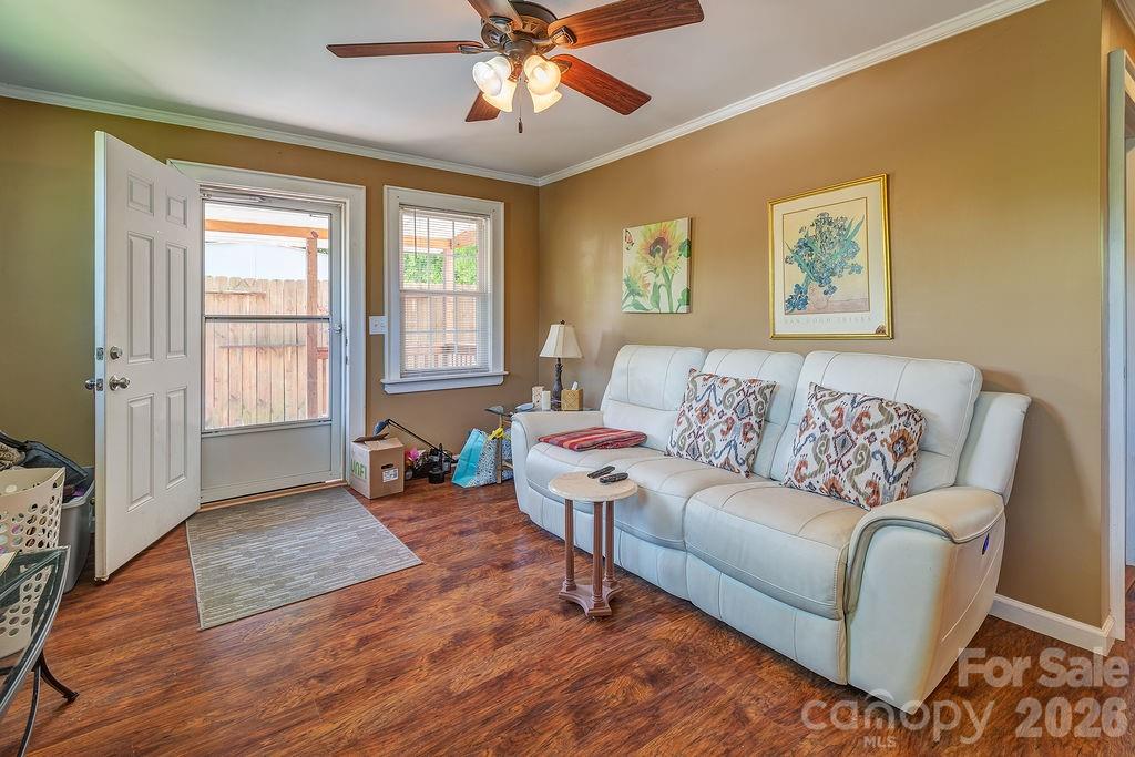 64 Haw Creek Circle — Asheville