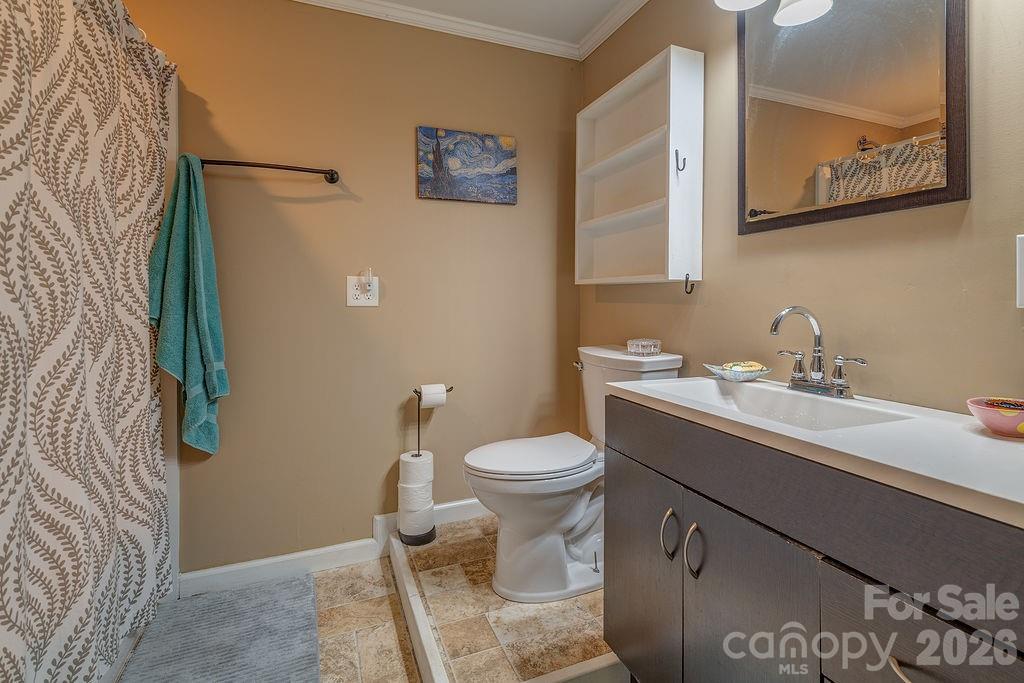 64 Haw Creek Circle — Asheville