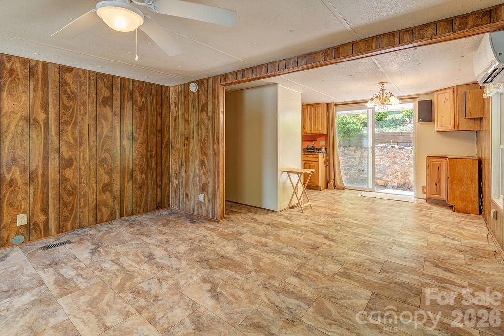 64 Haw Creek Circle — Asheville
