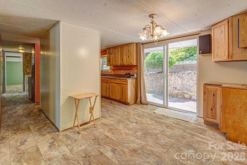 64 Haw Creek Circle — Asheville