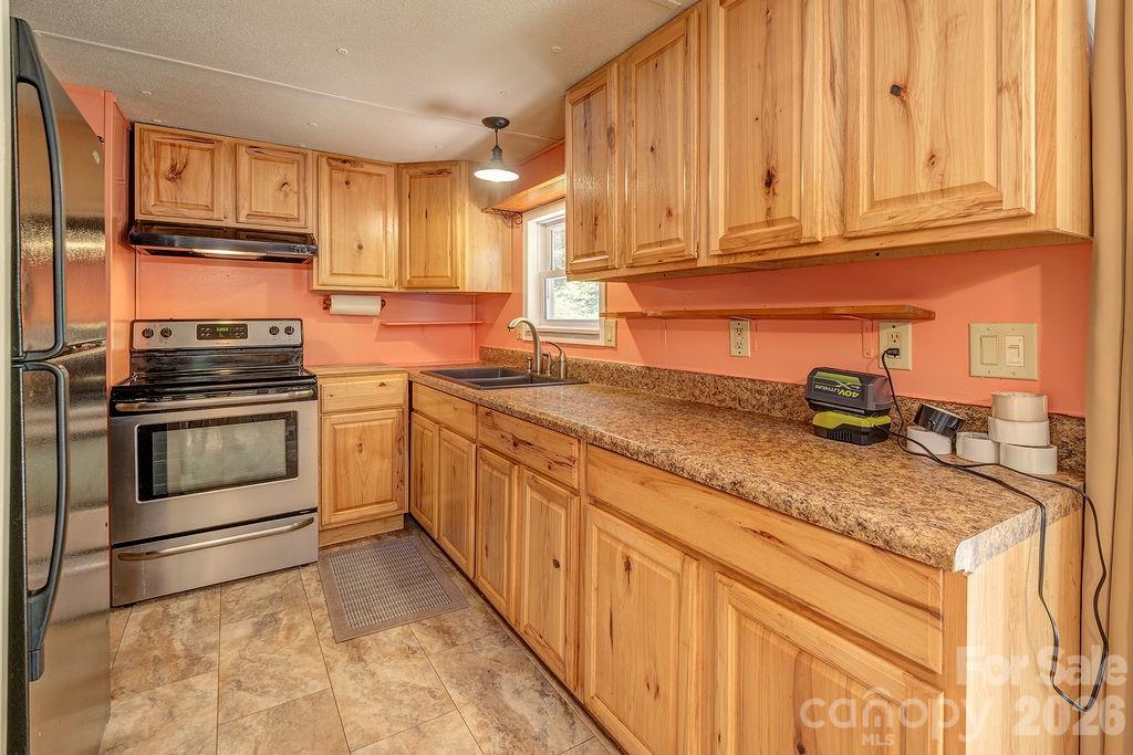 64 Haw Creek Circle — Asheville