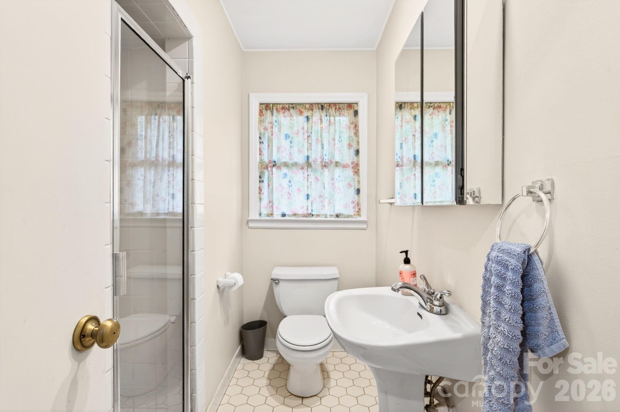 3 Ellenwood Drive — Asheville