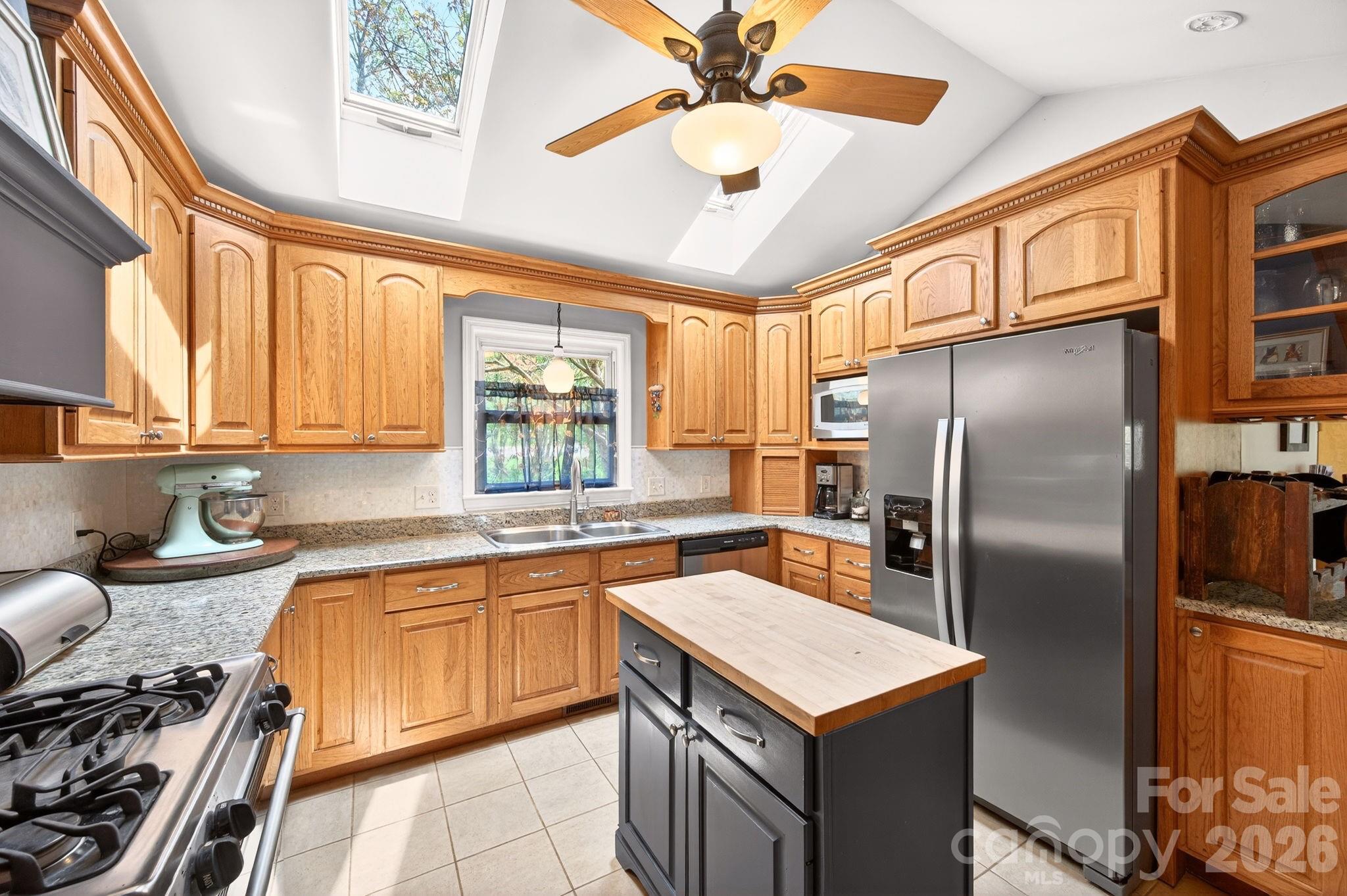 3 Ellenwood Drive — Asheville
