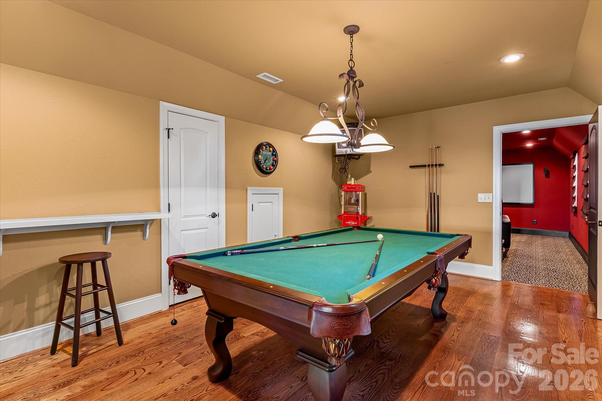 368 Players Ridge Road — Hickory
