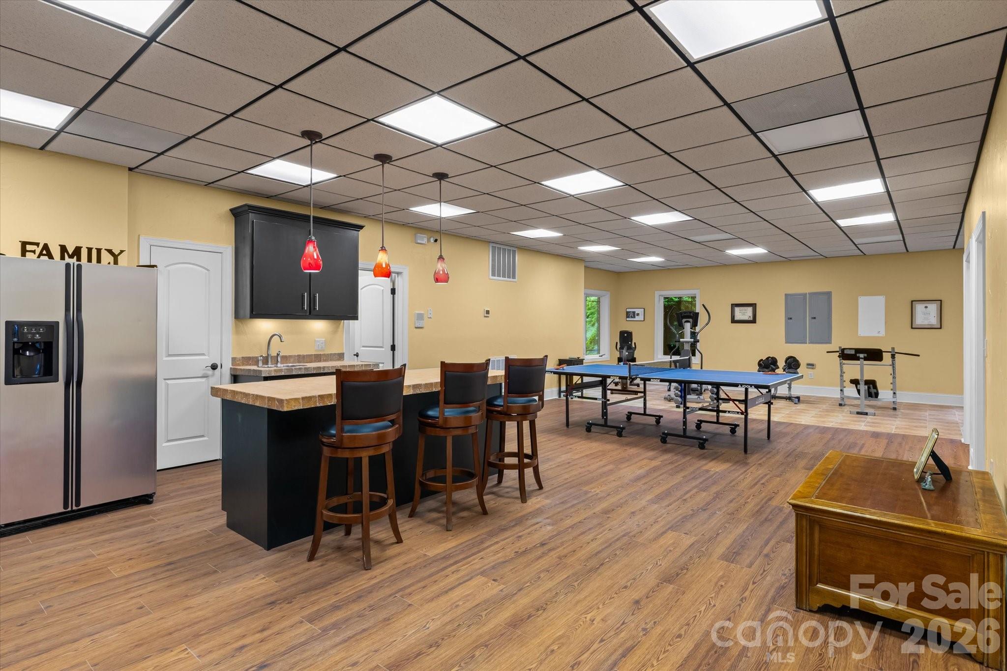 368 Players Ridge Road — Hickory