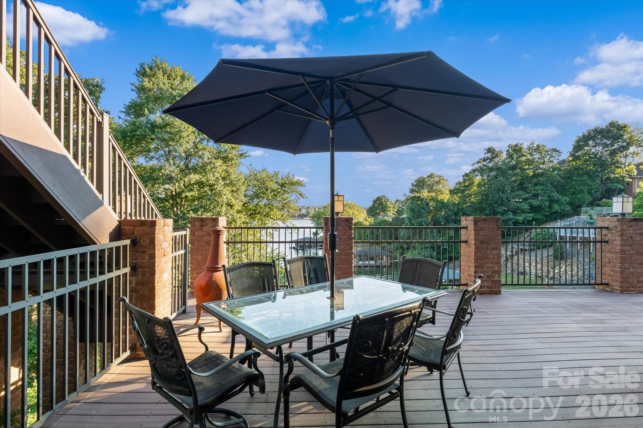 368 Players Ridge Road — Hickory
