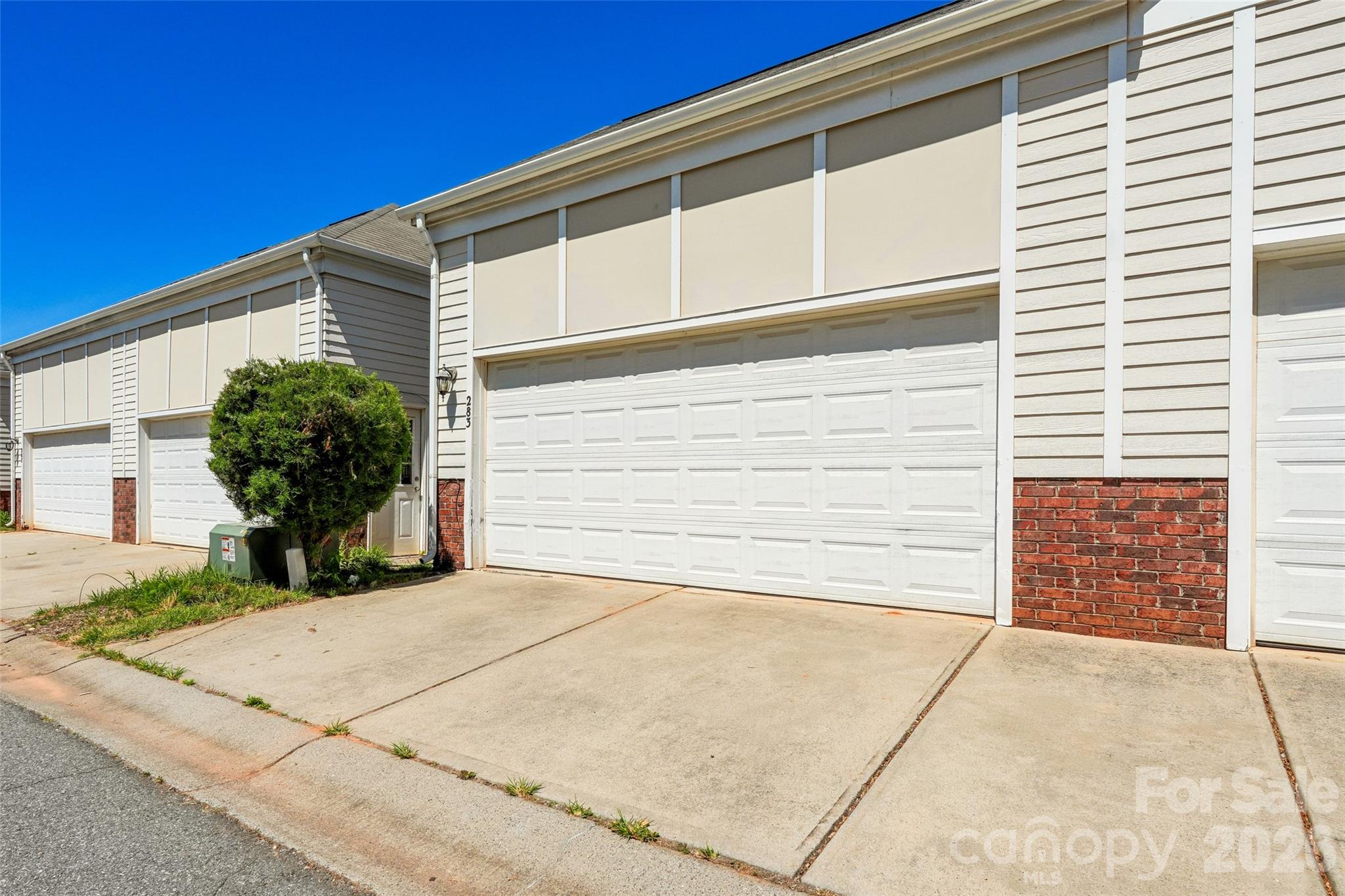283 Bridges Farm Road — Mooresville