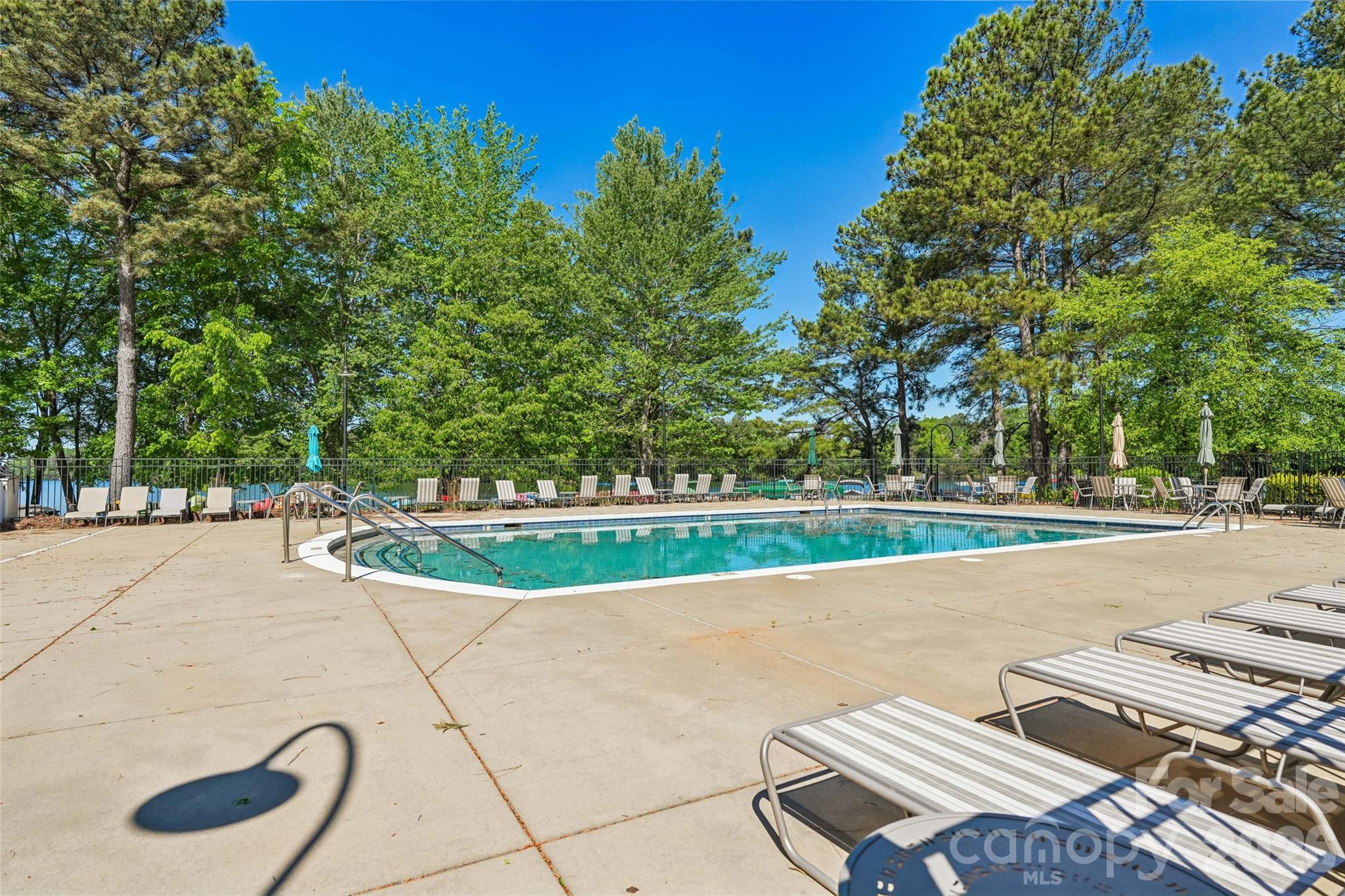 283 Bridges Farm Road — Mooresville