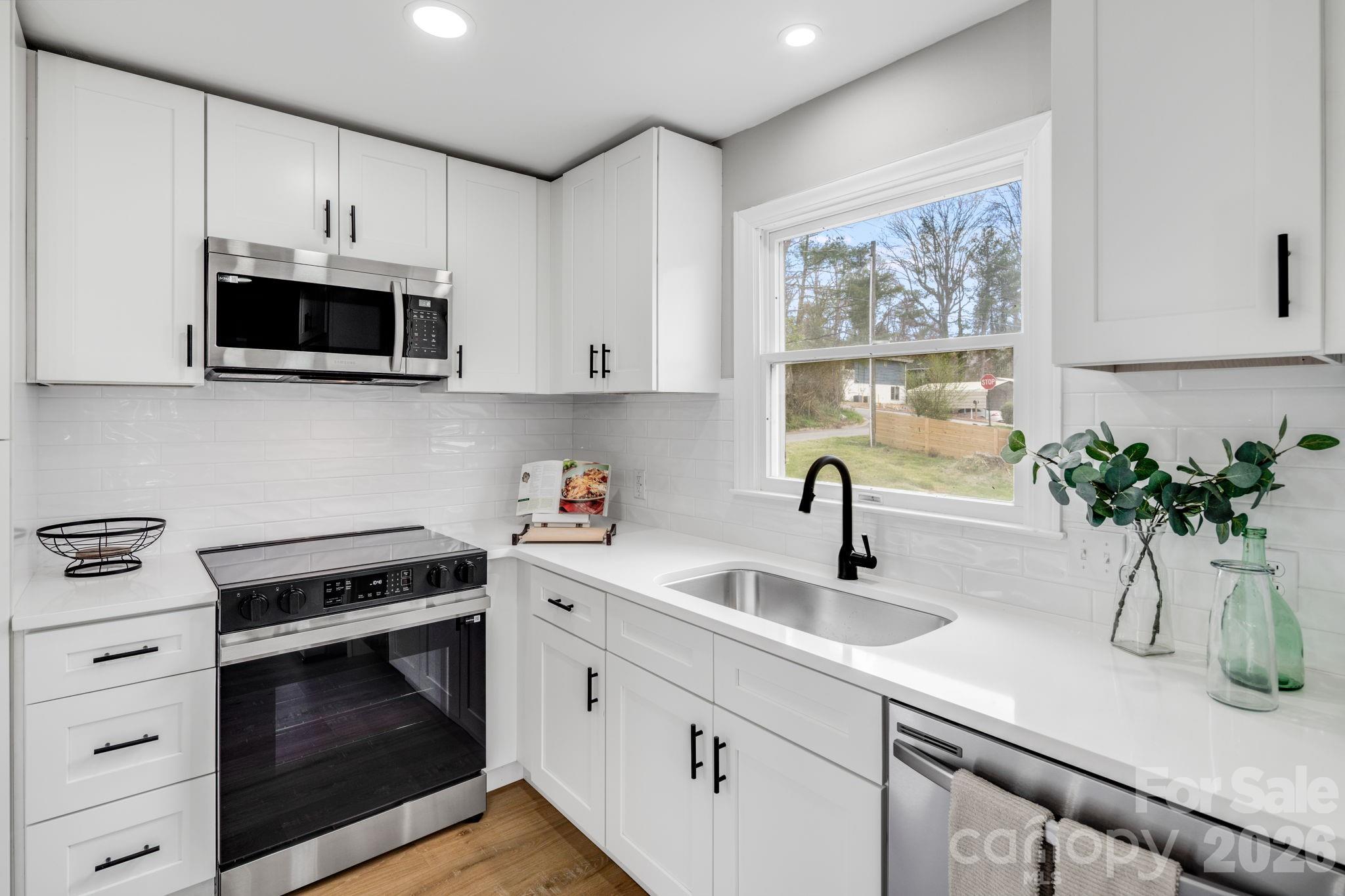 15 Kent Street — Asheville