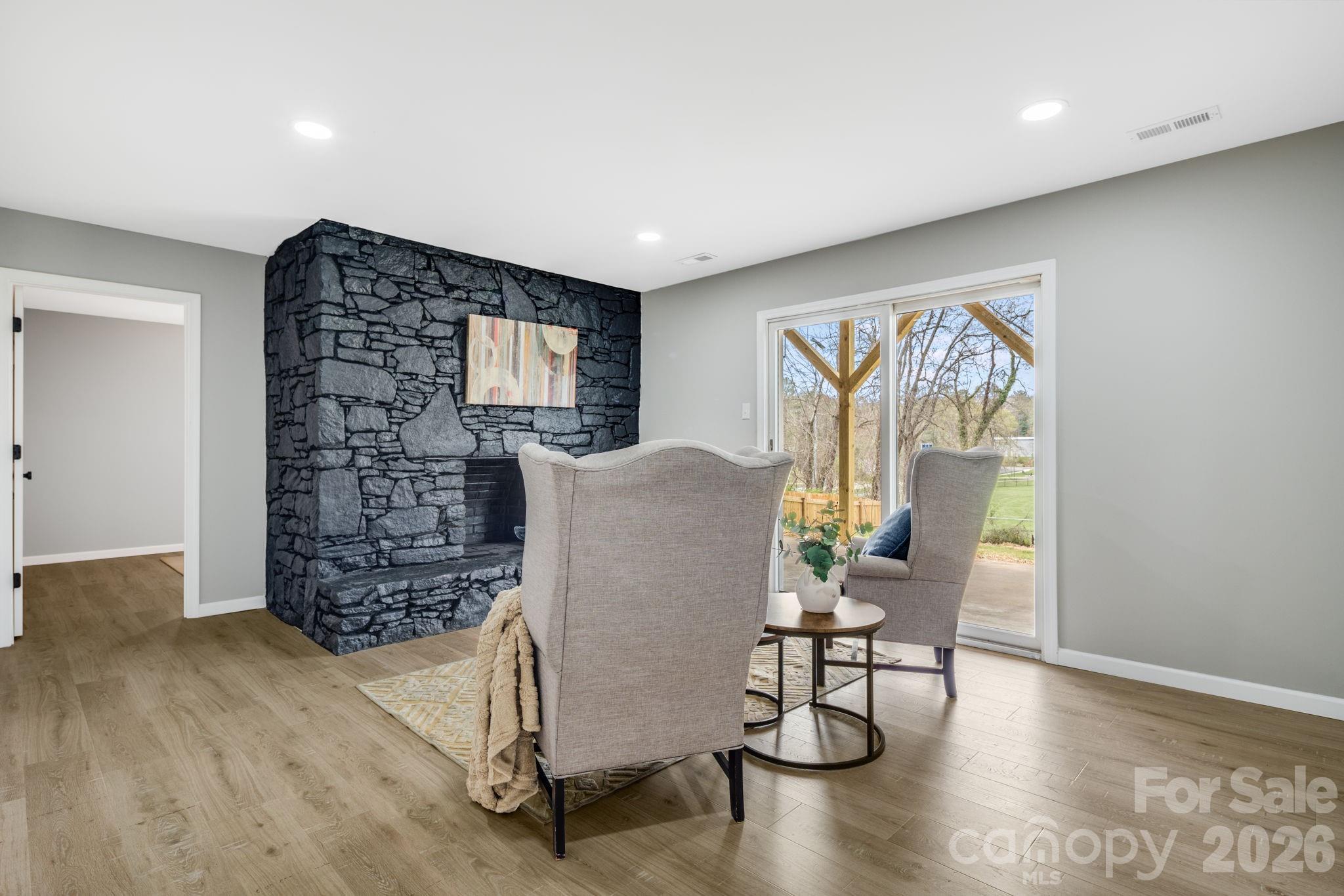15 Kent Street — Asheville