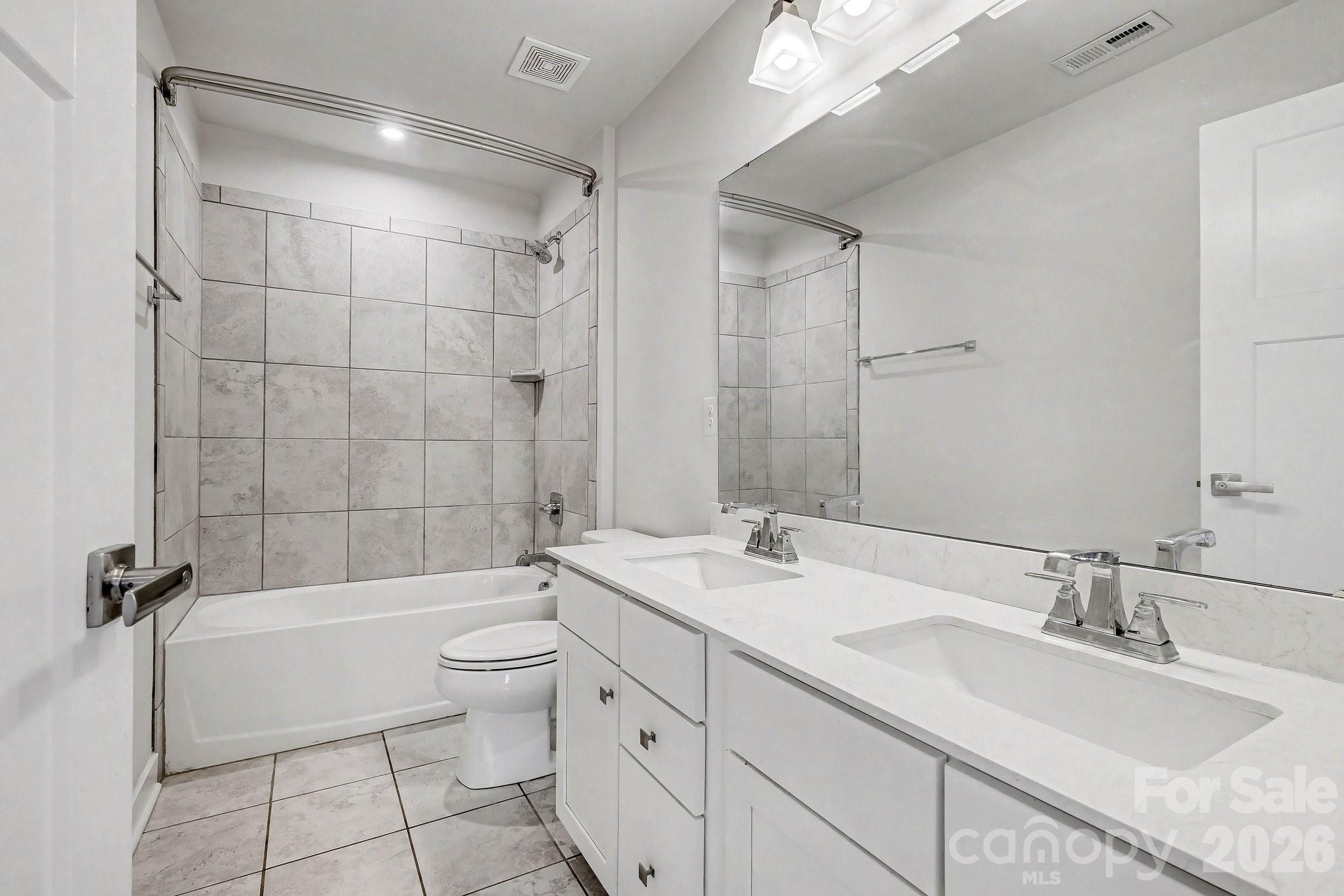 10344 Paper Birch Drive — Charlotte