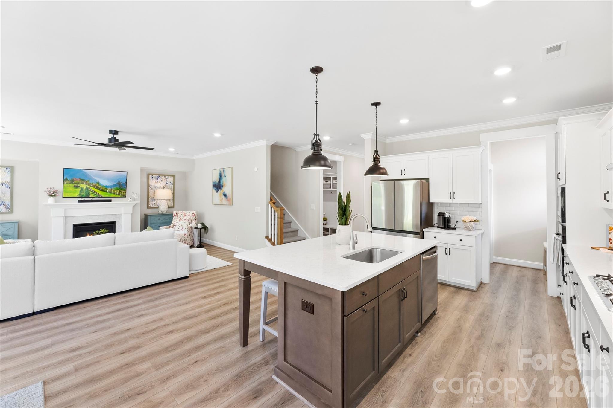4100 Spring Cove Way — Belmont