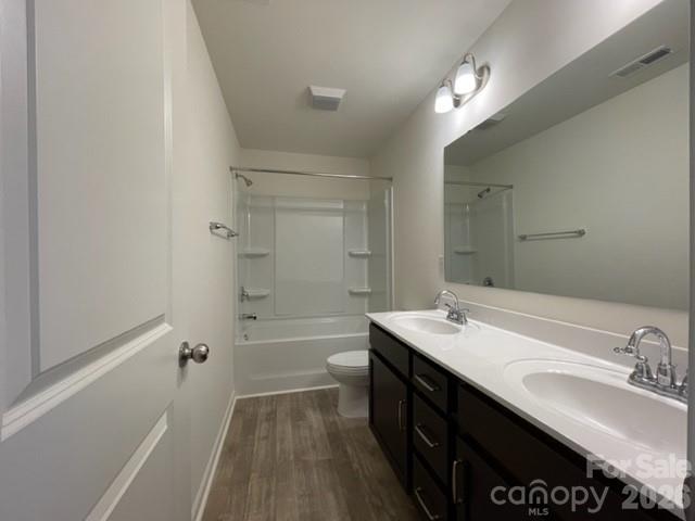 809 Alexander Commons Drive #34 — Monroe