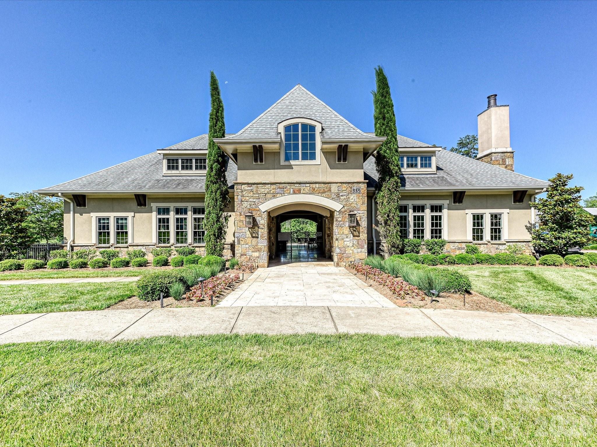 101 Enclave Boulevard — Matthews