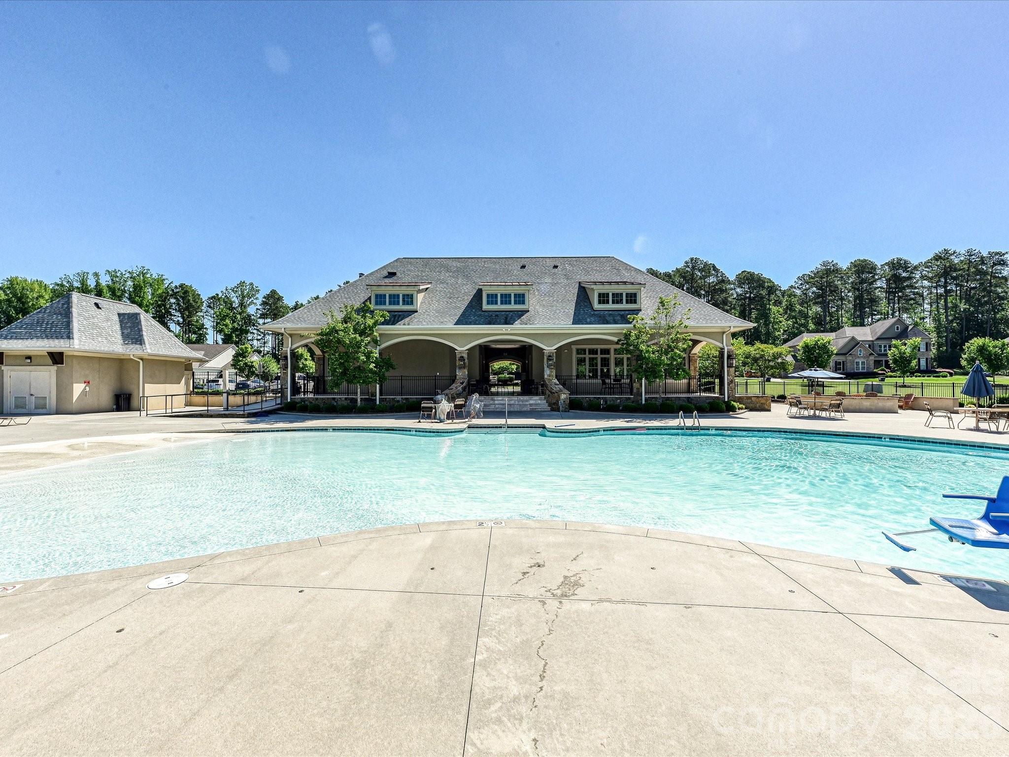 101 Enclave Boulevard — Matthews