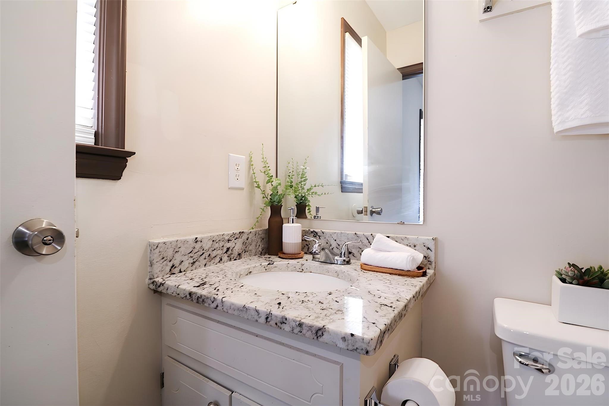 525 SW 12th Street SW #29 — Hickory