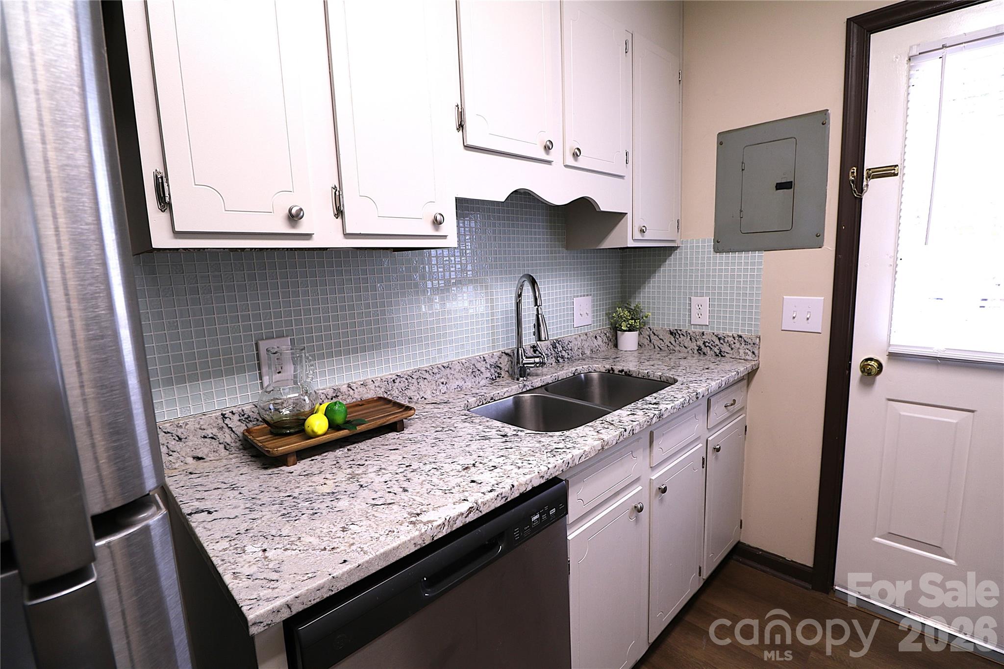 525 SW 12th Street SW #29 — Hickory