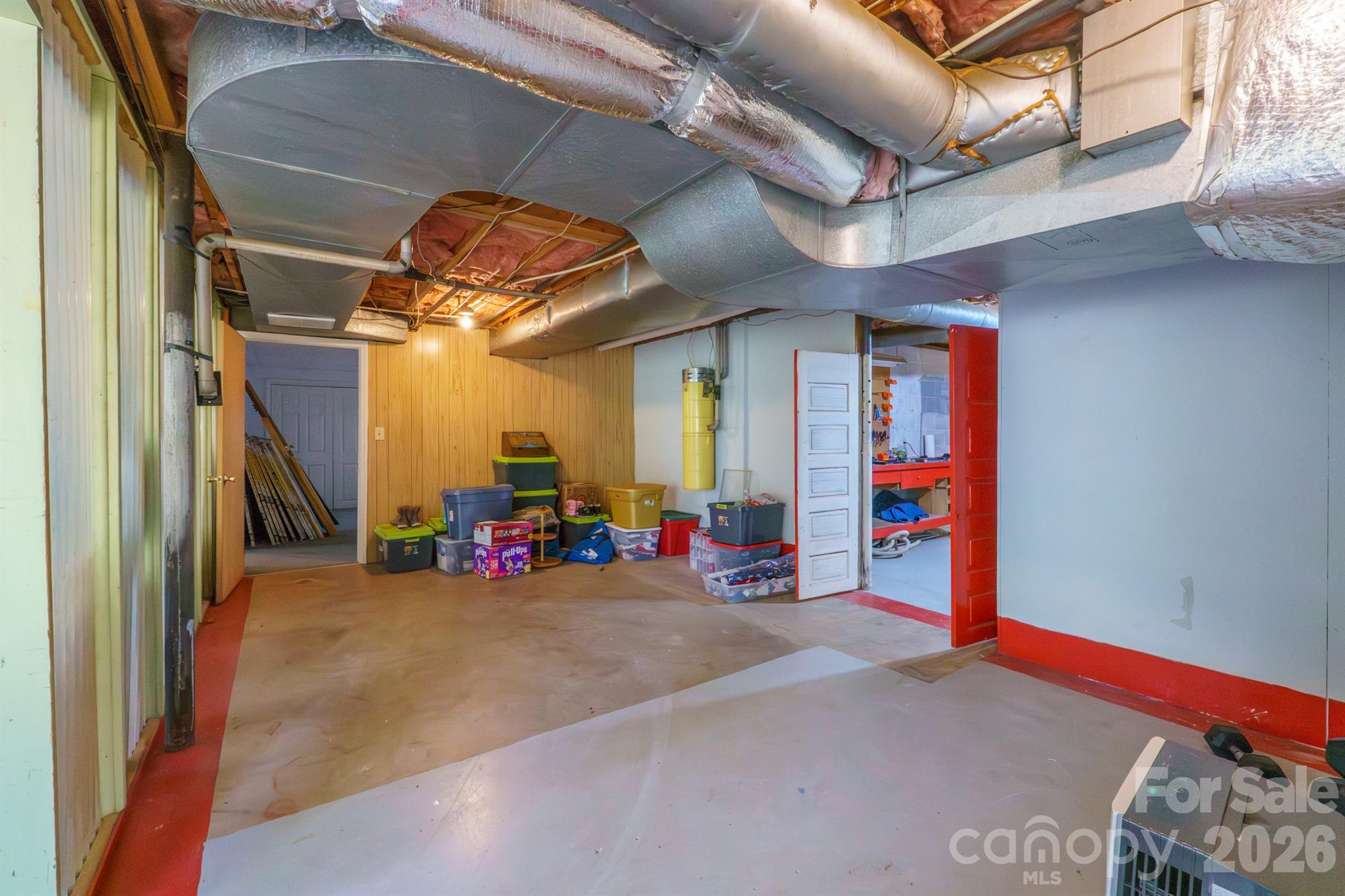 465 28th Avenue Lane NE — Hickory