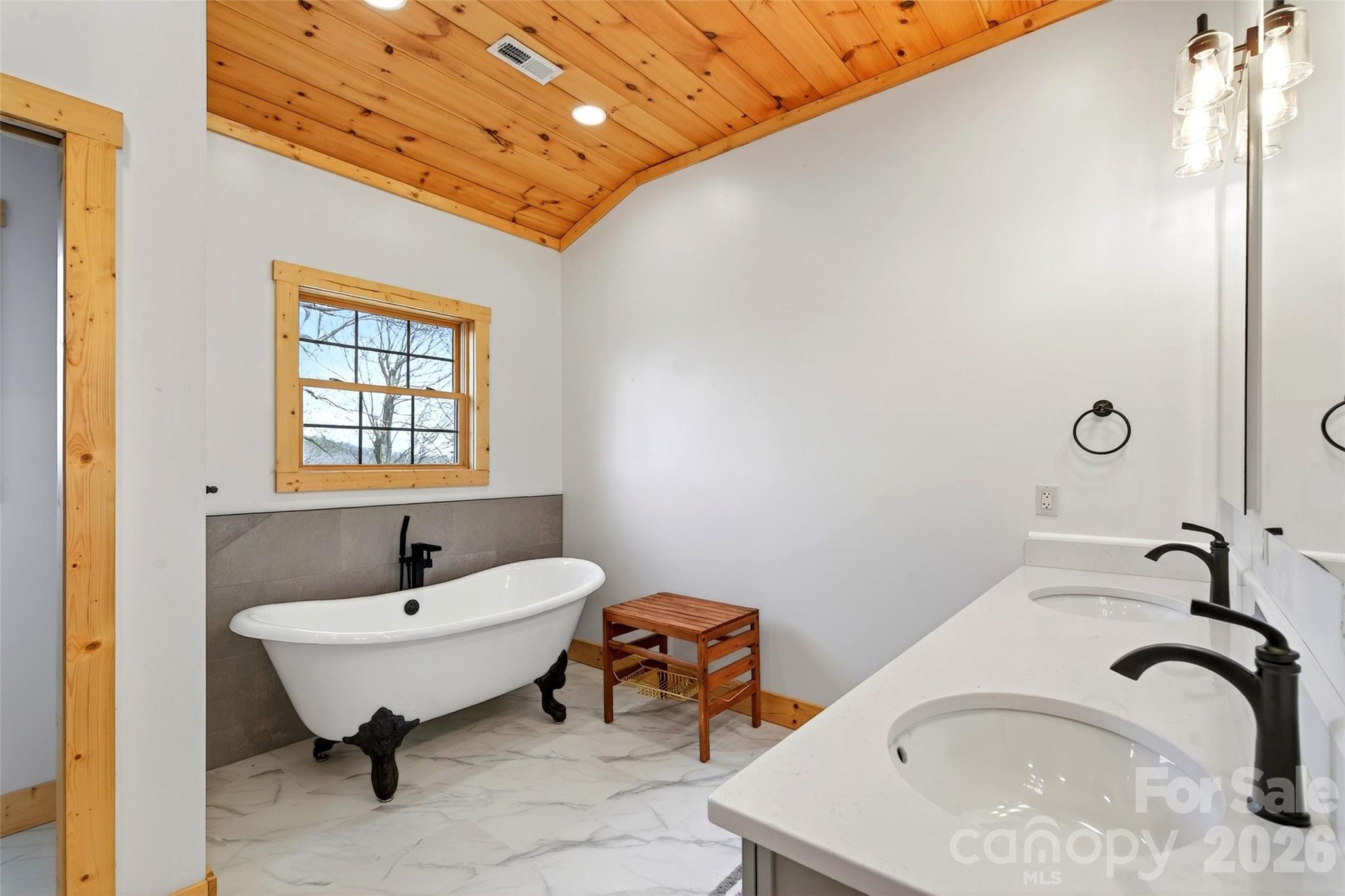 501 Wolf Pen Cliffs Road #1003 — Old Fort