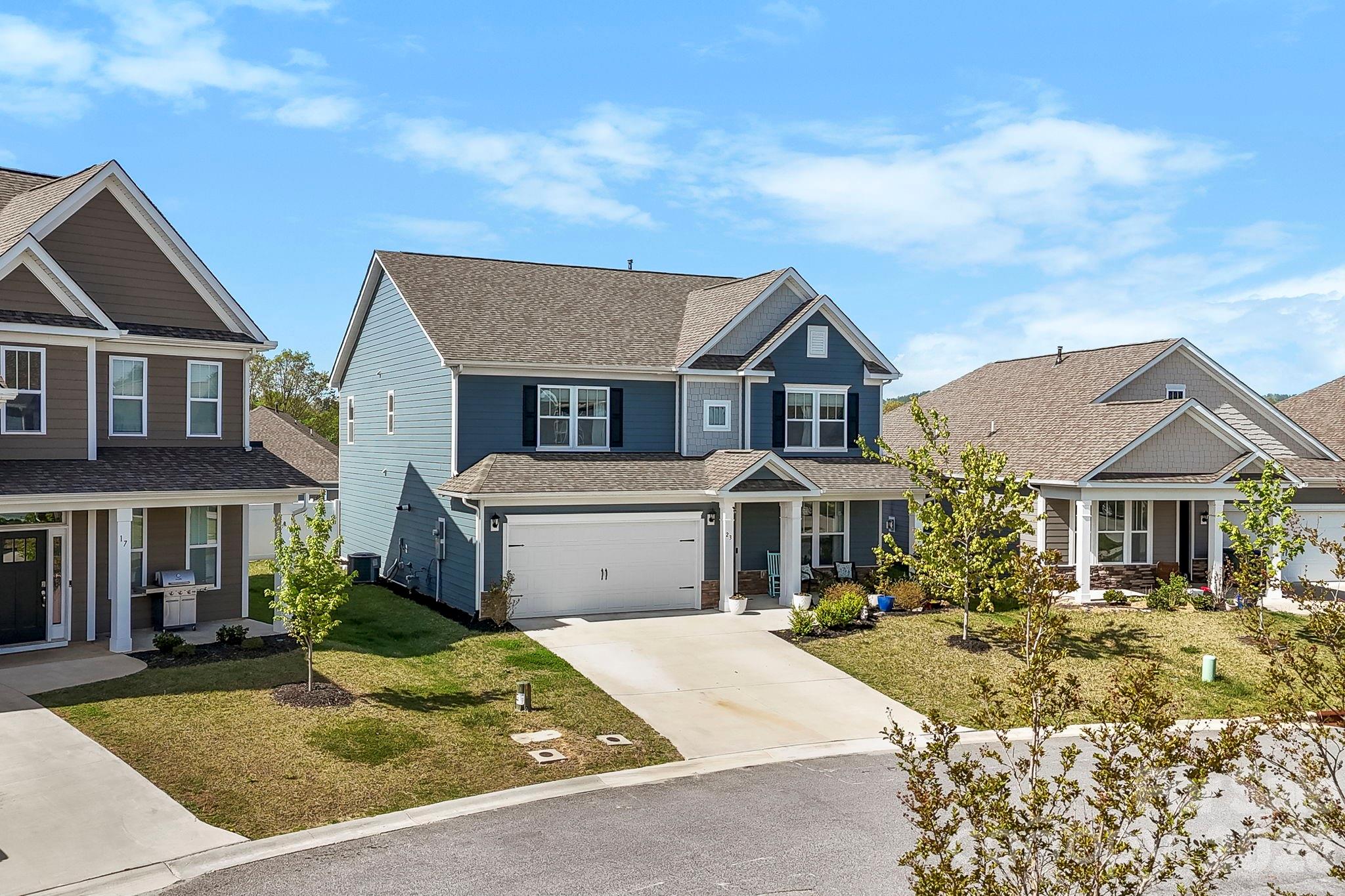 23 Thornberry Road — Hendersonville
