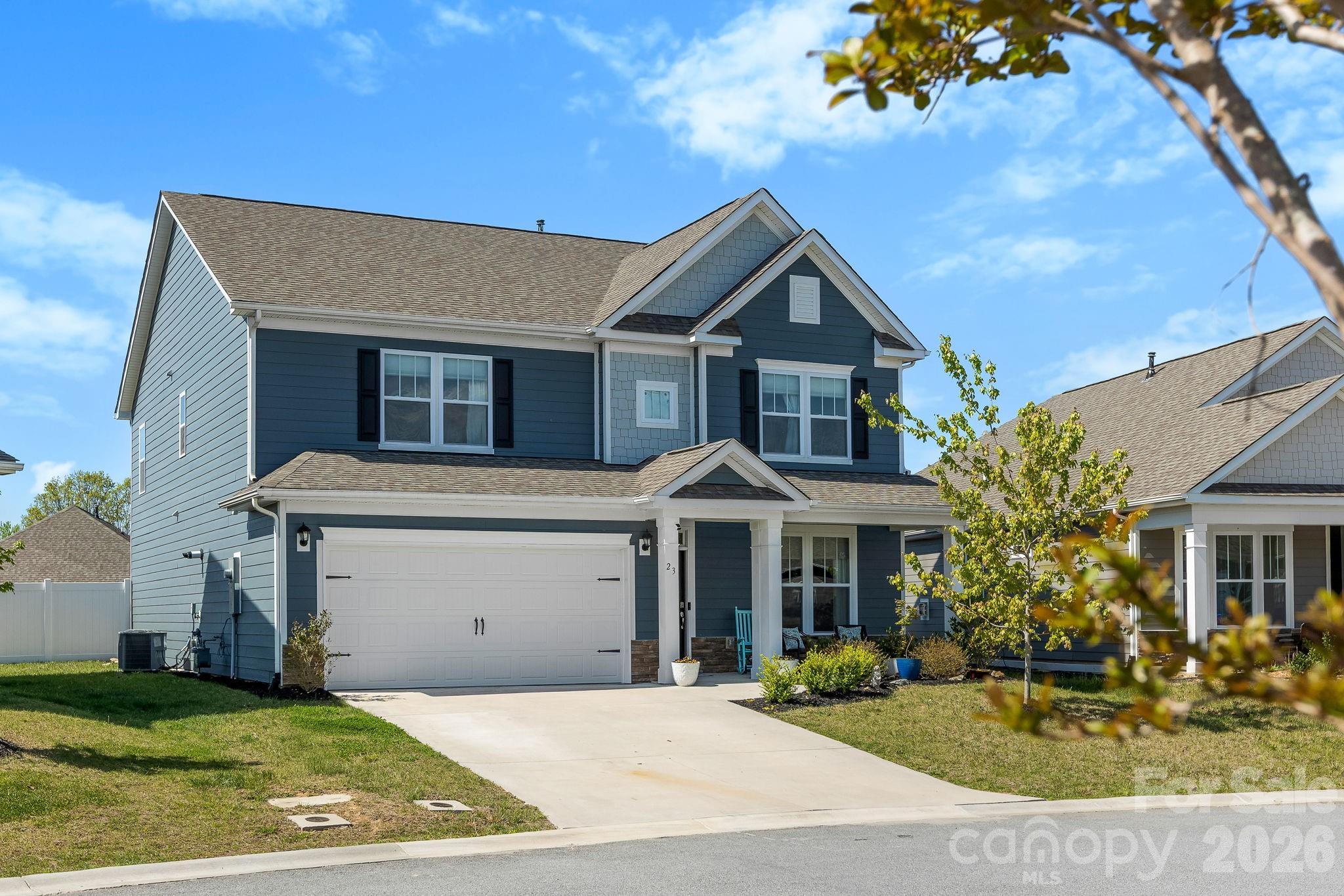 23 Thornberry Road — Hendersonville