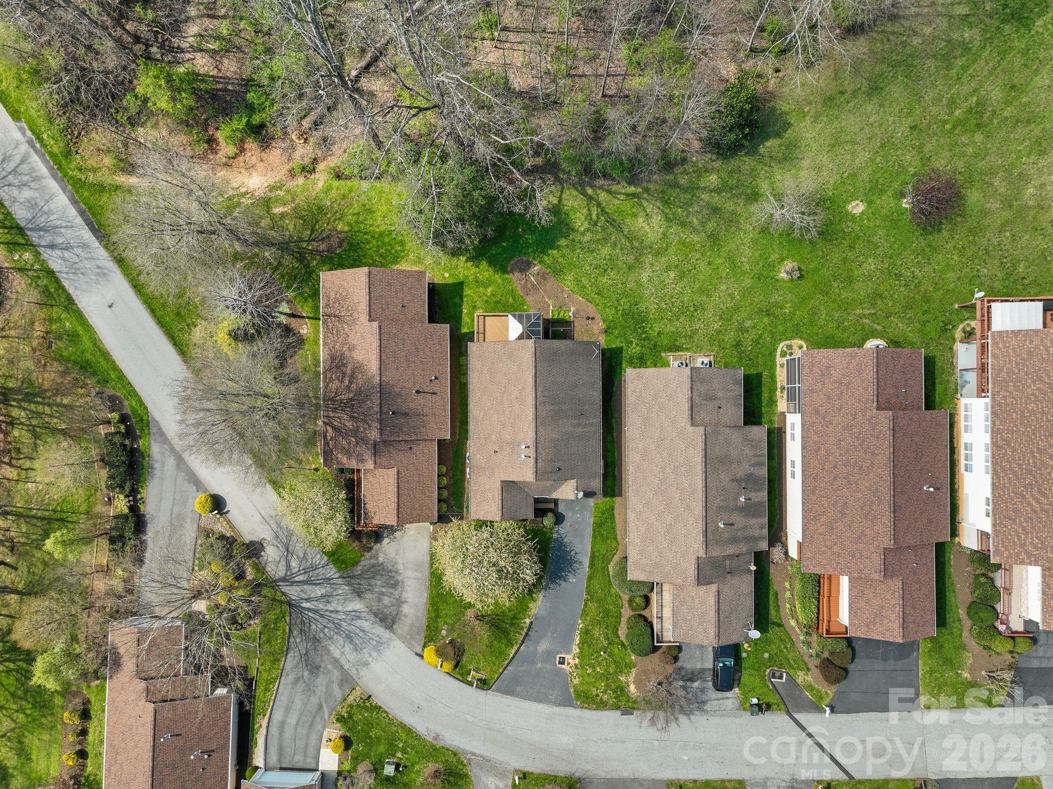 73 Creeks End Circle — Mills River