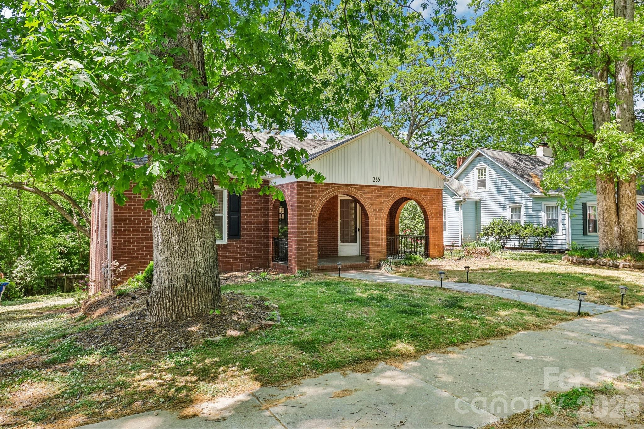 235 N 6th Street — Albemarle
