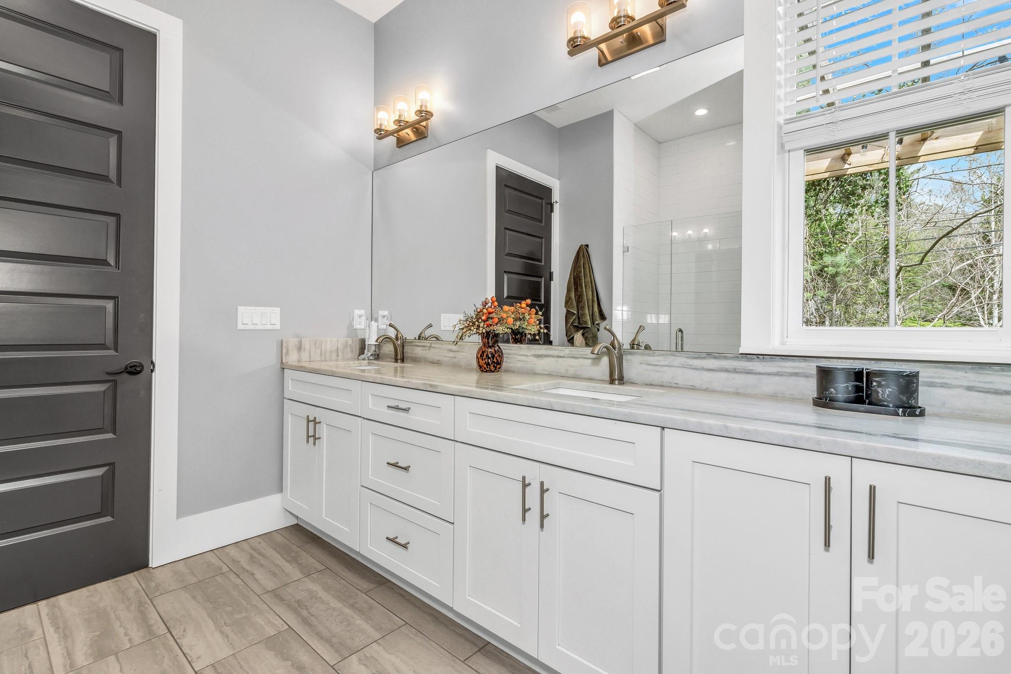 20 Phillip Lane — Arden