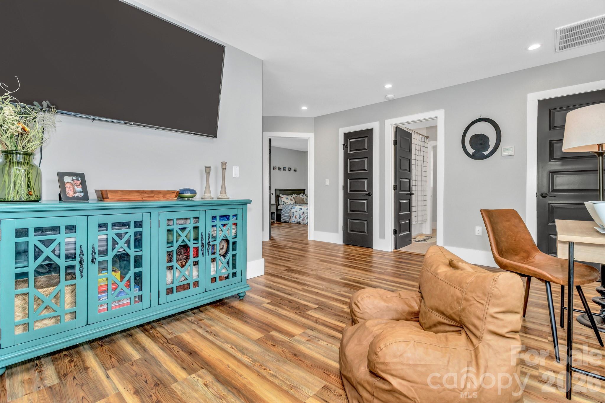 20 Phillip Lane — Arden