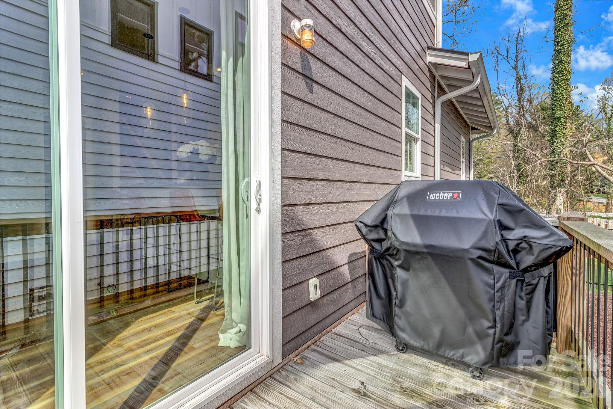 20 Phillip Lane — Arden